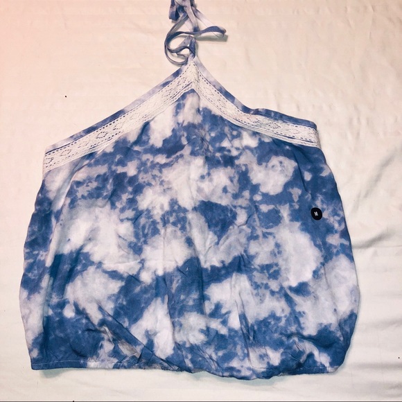 Hollister Tops - ♦️NWT Hollister medium tie dye lace halter top